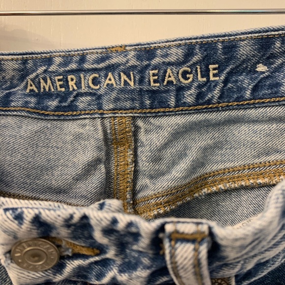 American Eagle Boyfriend Jeans - Picture 3 of 6